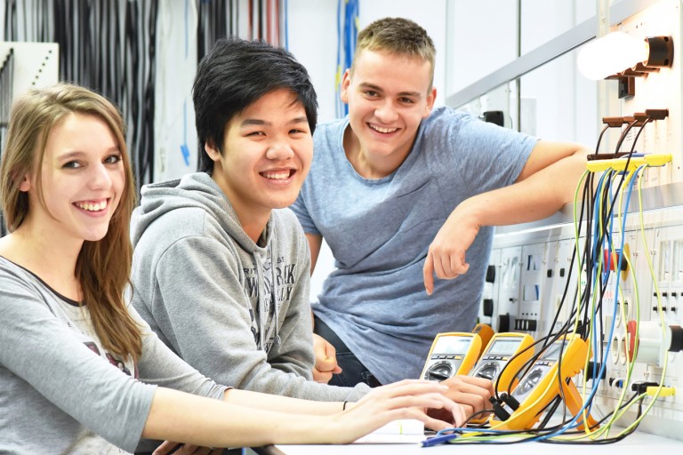 Elektroniker/-in Automatisierungstechnik – Ausbildung | IHK München